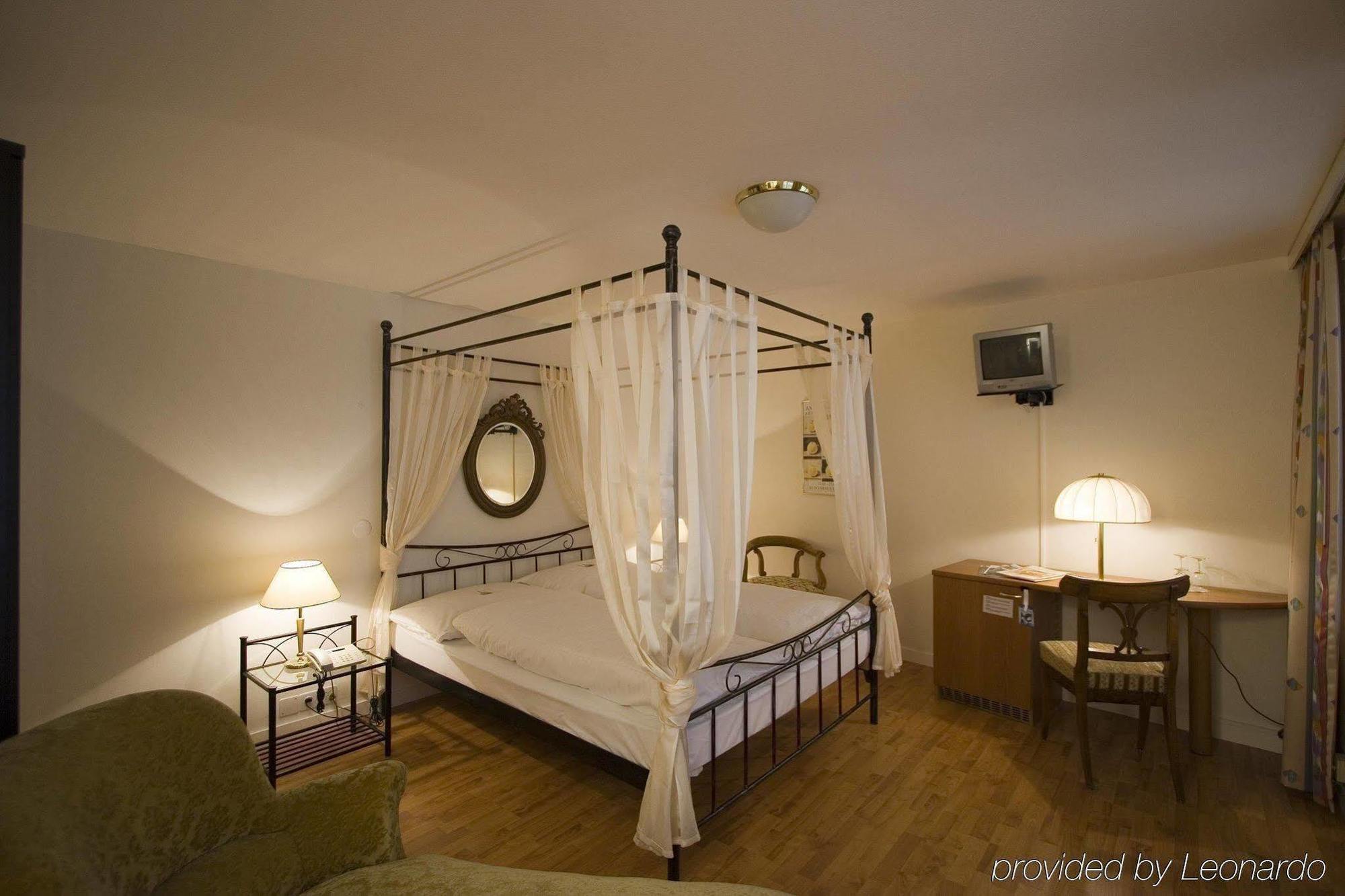 Hotel Roter Turm Золотурн Екстериор снимка